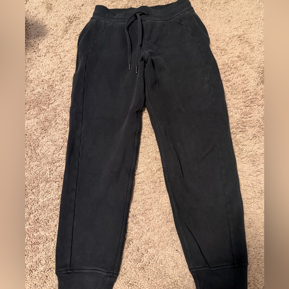 Lululemon Scuba High-Rise Jogger *Full Length - Picture 3 of 5